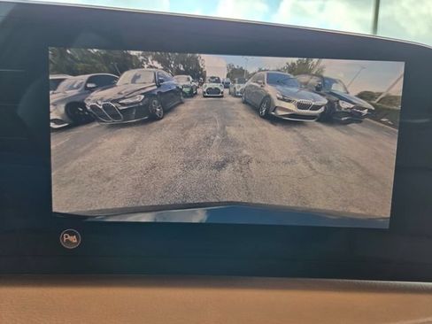 Used 2025 Cadillac XT4 Premium Luxury FWD image 22