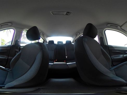 Used 2025 Nissan Versa SV FWD image 37