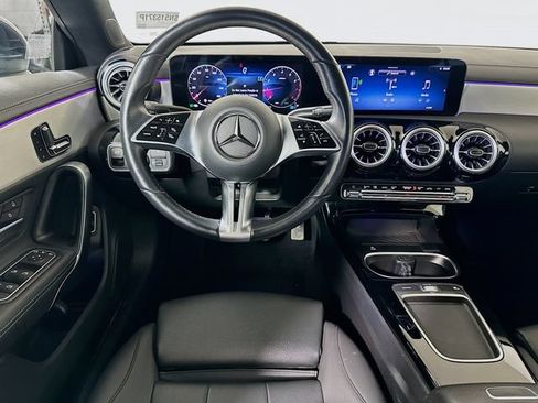 Used 2025 Mercedes-Benz CLA 250 image 23