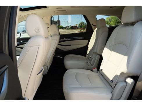 Used 2022 Buick Enclave Premium w/ Experience Buick Package FWD image 13