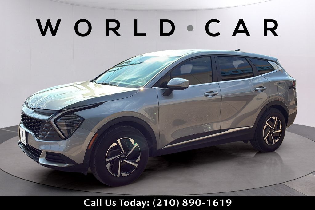Used 2025 Kia Sportage LX FWD image 11