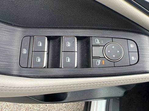 Certified 2023 Nissan Rogue SL AWD/4WD image 48