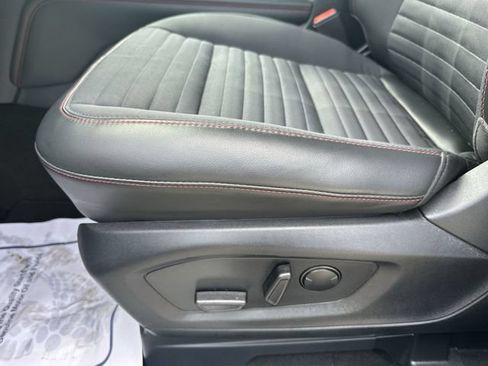 Used 2025 Ford Explorer ST-Line AWD/4WD image 16