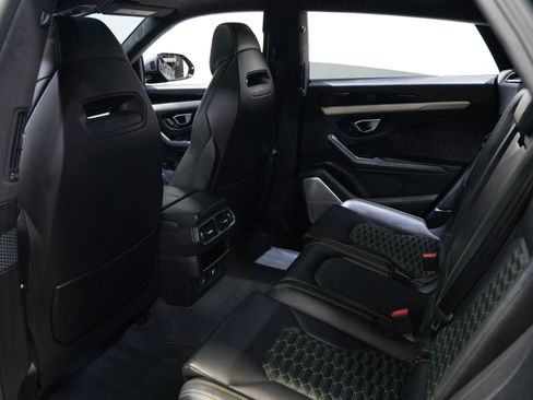Used 2019 Lamborghini Urus AWD/4WD image 38