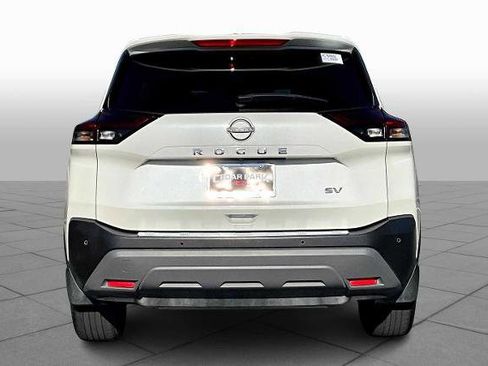 Certified 2023 Nissan Rogue SV image 4