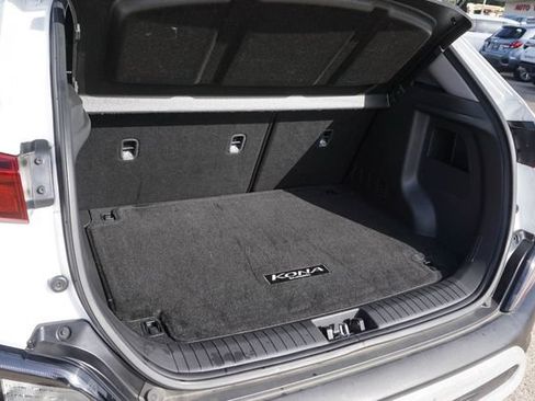 Used 2023 Hyundai Kona SEL w/ Cargo Package FWD image 7