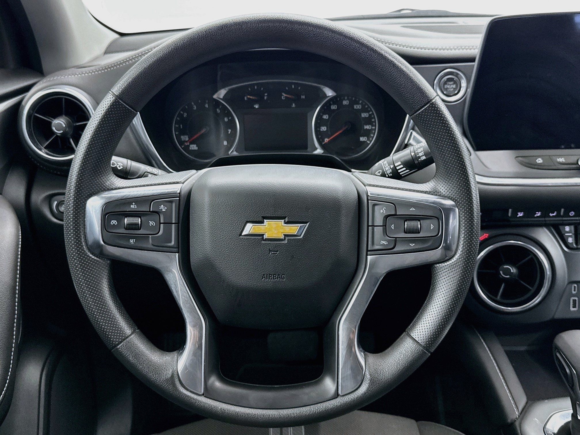 Used 2026 Chevrolet Blazer LT FWD image 18