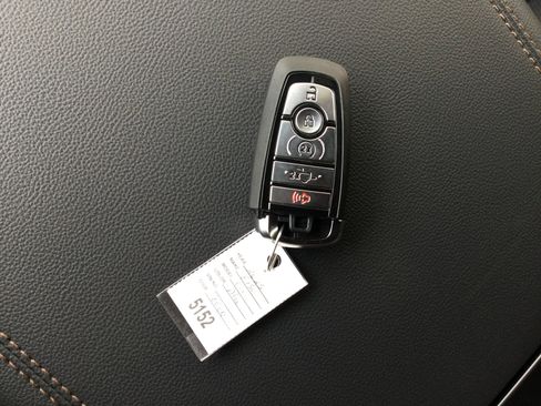 New 2025 Ford F150 Lariat w/ Equipment Group 501A Mid image 19