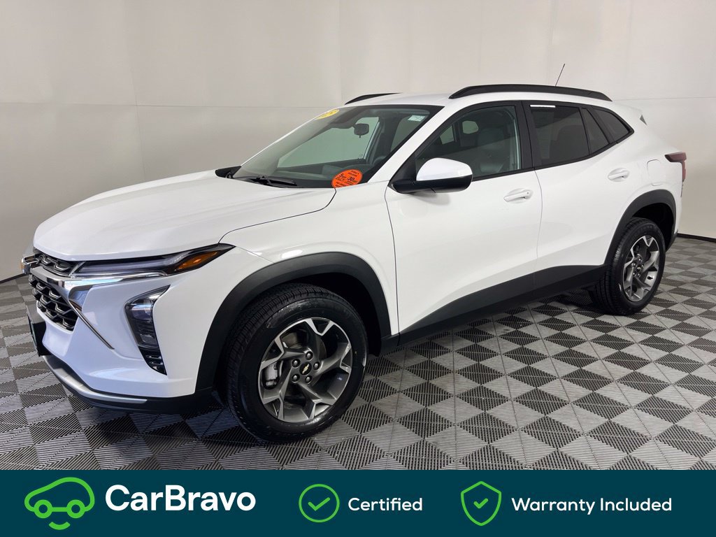 Certified 2025 Chevrolet Trax LT w/ Driver Confidence Package FWD image 11
