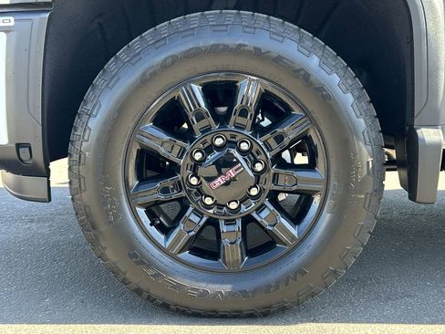 Used 2026 GMC Sierra 3500 AT4 AWD/4WD image 32