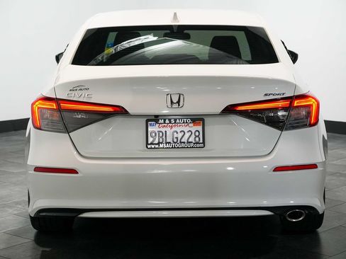 Used 2022 Honda Civic Sport image 4