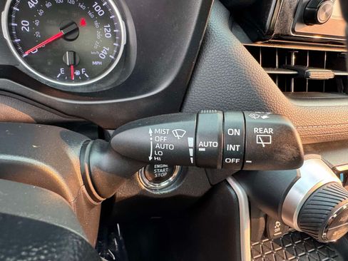 Used 2019 Toyota RAV4 XLE w/ Convenience Package AWD/4WD image 38