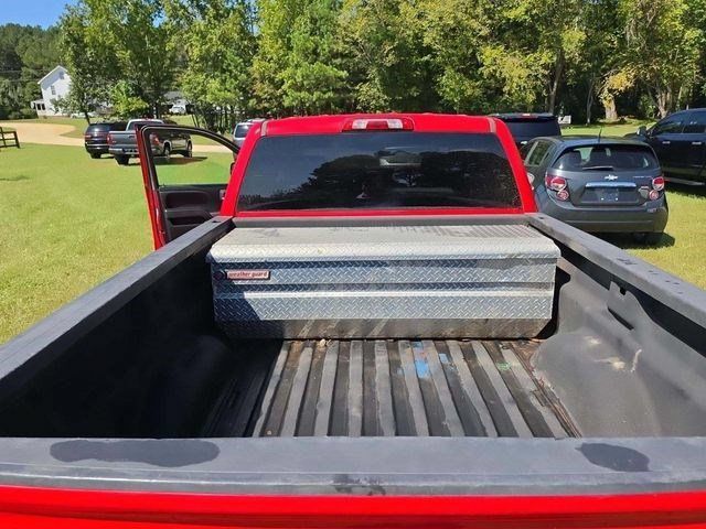 Used 2019 Chevrolet Silverado 1500 LT w/ All Star Edition AWD/4WD image 5
