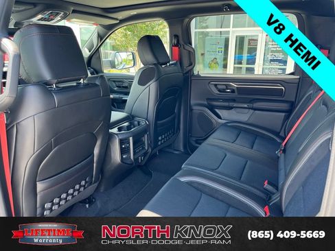 New 2026 RAM 1500 Laramie AWD/4WD image 17