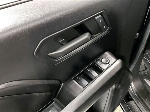 Used 2023 Chevrolet Colorado Trail Boss w/ Technology Package image 37