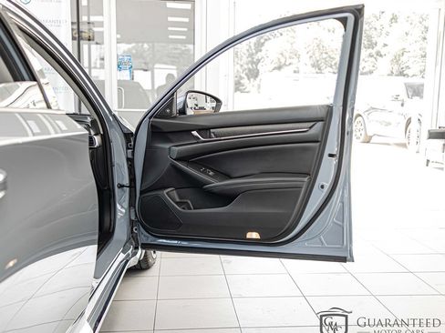 Used 2021 Honda Accord Touring image 40