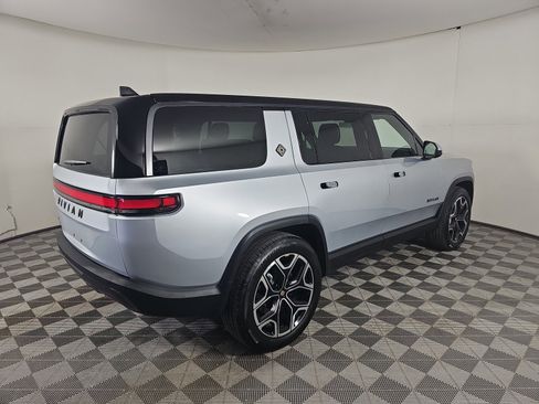 Used 2025 Rivian R1S Adventure AWD/4WD image 5