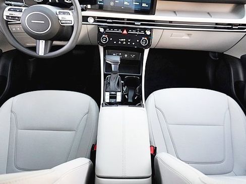 New 2026 Hyundai Tucson SEL image 24