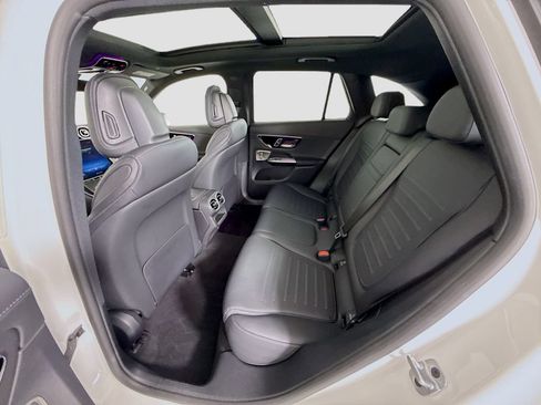 Used 2023 Mercedes-Benz GLC 300 image 21