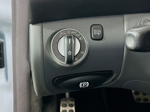 Used 2005 Mercedes-Benz SL 500 image 16