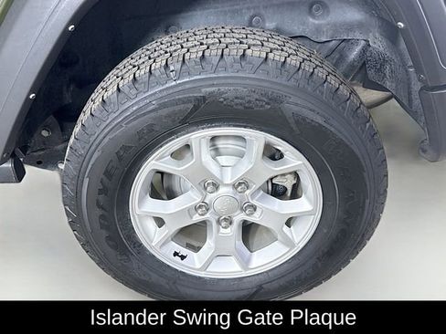Used 2021 Jeep Wrangler Unlimited Islander image 30