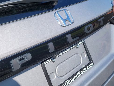 Used 2023 Honda Pilot EX-L image 12