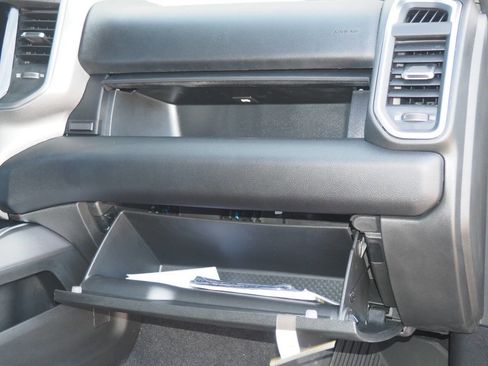 New 2025 RAM 2500 Big Horn image 15