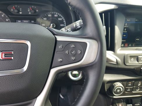 Used 2018 GMC Terrain SL image 23