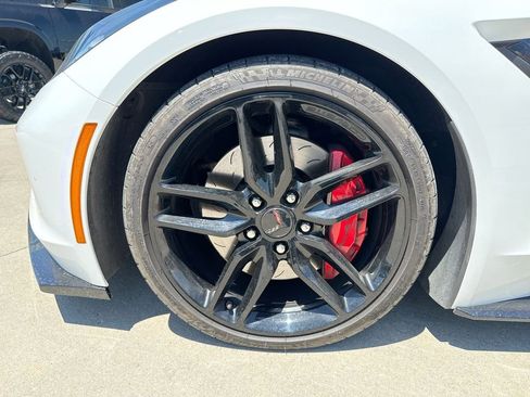Used 2016 Chevrolet Corvette Stingray Coupe w/ 3LT Preferred Equipment Group RWD image 10