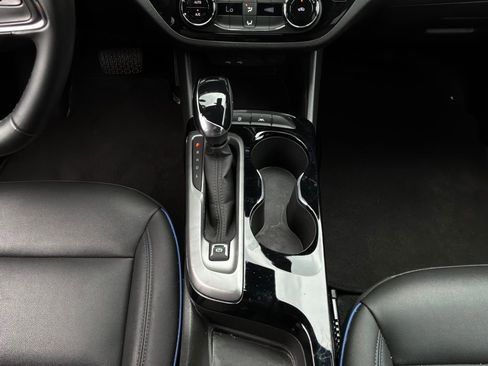 Used 2025 Buick Envista Sport Touring FWD image 14