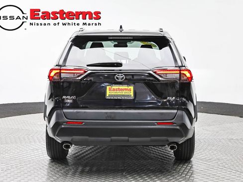 Used 2023 Toyota RAV4 XLE FWD image 6
