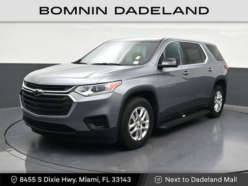 Used 2020 Chevrolet Traverse LS FWD image 1