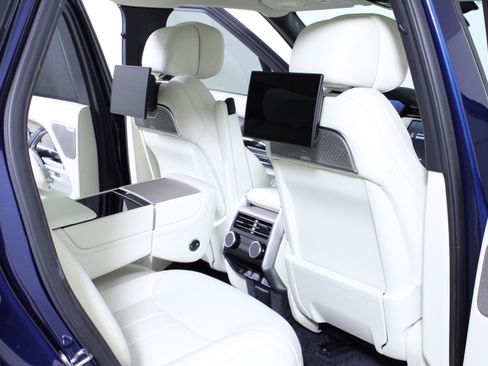 Used 2025 Land Rover Range Rover Autobiography image 14