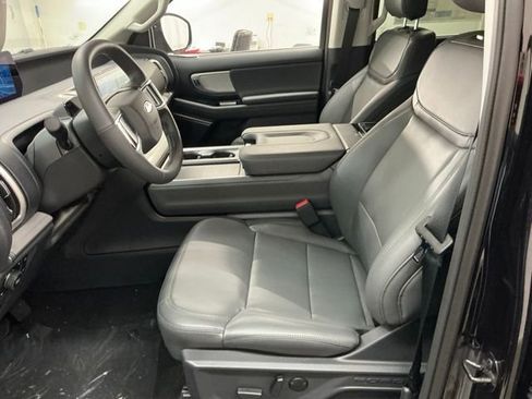 New 2026 Ford Expedition Active AWD/4WD image 13