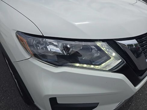 Used 2020 Nissan Rogue S AWD/4WD image 29
