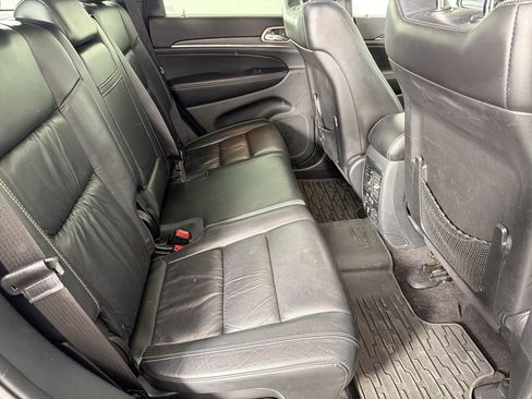 Used 2016 Jeep Grand Cherokee Limited RWD image 29