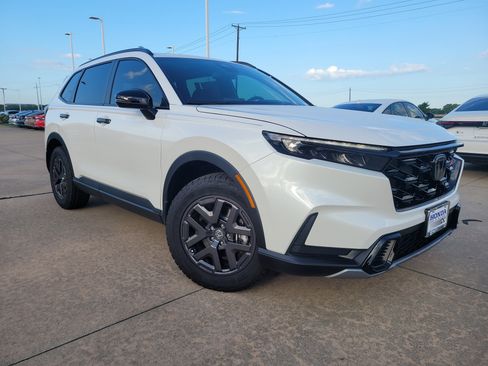 Used 2026 Honda CR-V TrailSport image 2