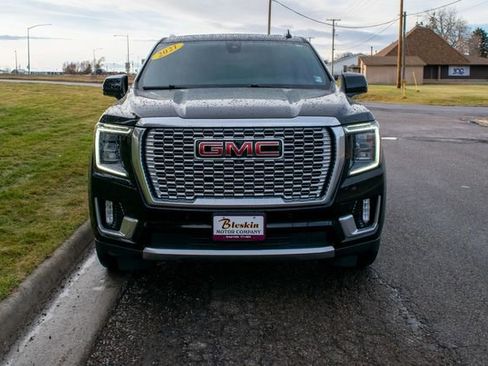Used 2021 GMC Yukon XL Denali w/ Denali Ultimate Package image 2