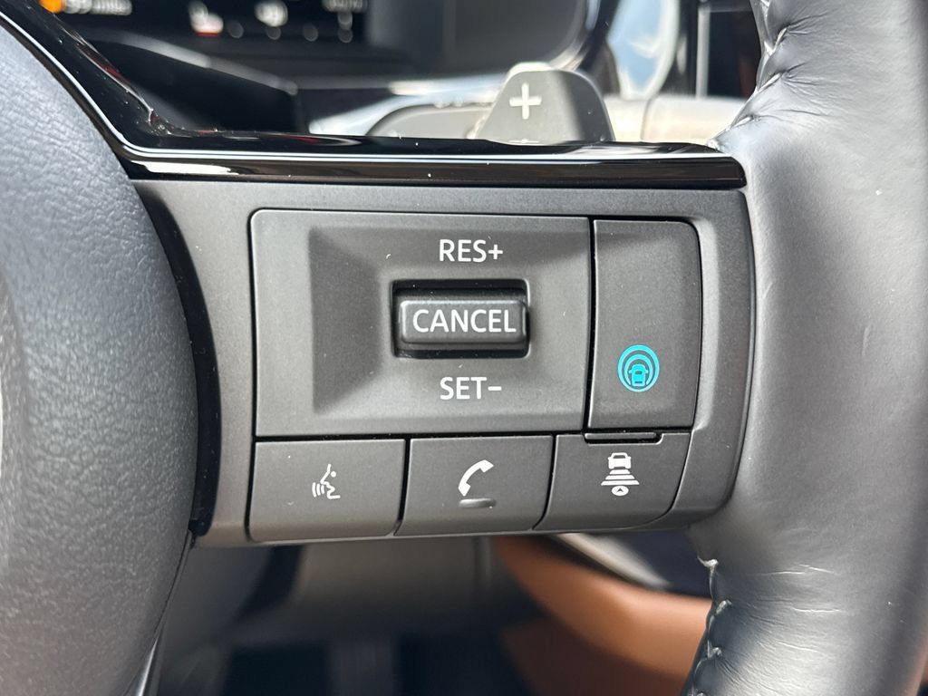 Used 2025 Nissan Pathfinder Platinum w/ Cargo Package AWD/4WD image 23