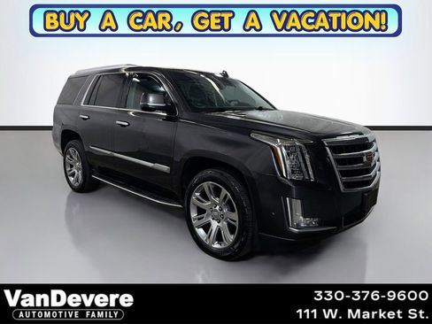 Used 2017 Cadillac Escalade Luxury AWD/4WD image 1