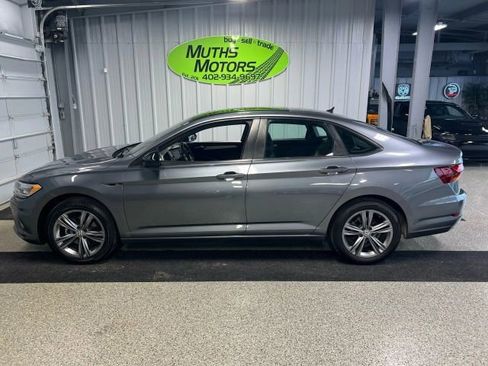 Used 2019 Volkswagen Jetta R-Line image 5