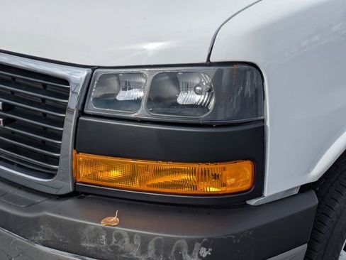 New 2025 GMC Savana 4500 w/ Power Convenience Package RWD image 9