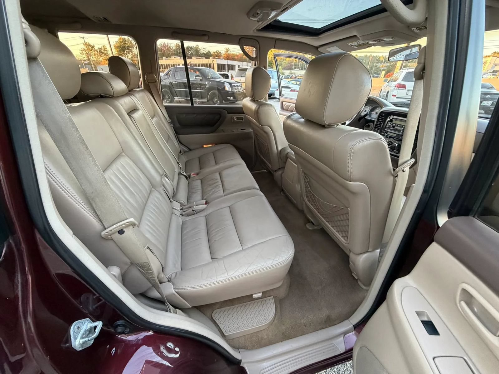 Used 2000 Toyota Land Cruiser w/ Convenience Pkg AWD/4WD image 27