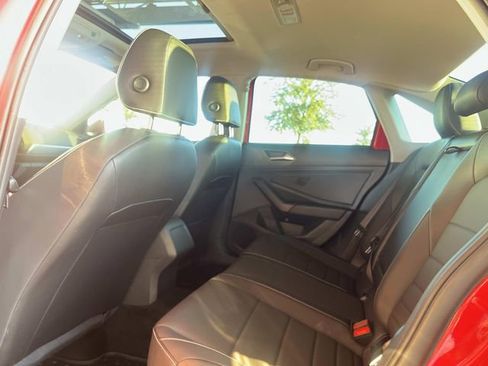 Certified 2023 Volkswagen Jetta SE image 21