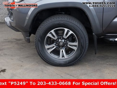 Certified 2017 Toyota Tacoma TRD Sport image 3