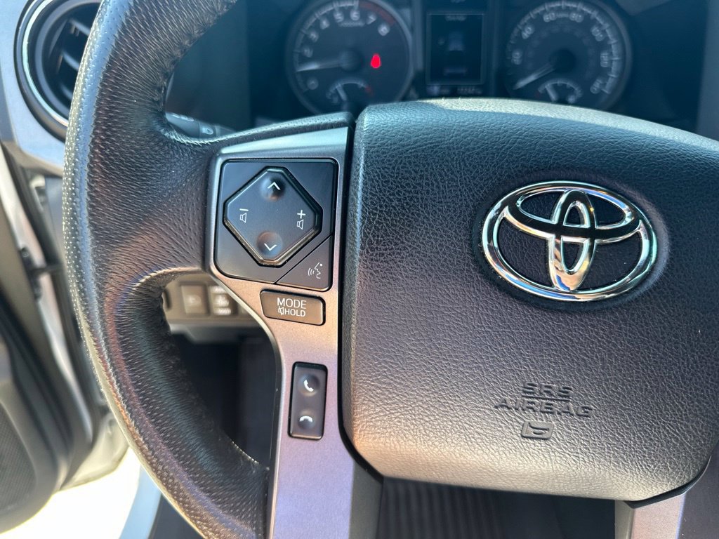 Used 2022 Toyota Tacoma TRD Sport w/ Technology Package RWD image 22
