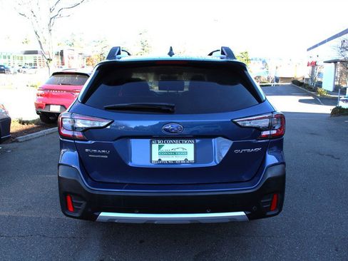 Used 2022 Subaru Outback Limited image 4