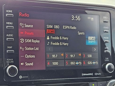 Used 2021 Toyota Highlander XSE FWD image 22