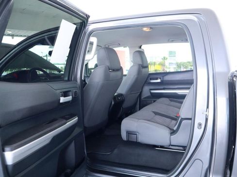 Used 2015 Toyota Tundra SR5 w/ SR5 Upgrade Package RWD image 29