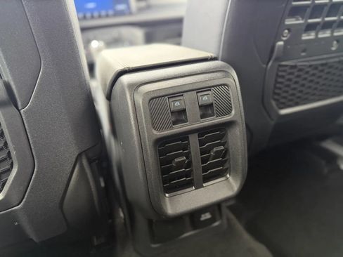 Used 2025 Ford Bronco Badlands AWD/4WD image 41